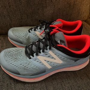 New Balance Women's Fresh Foam 1080v8 Shoes Blue with Pink & Black (W10.5)